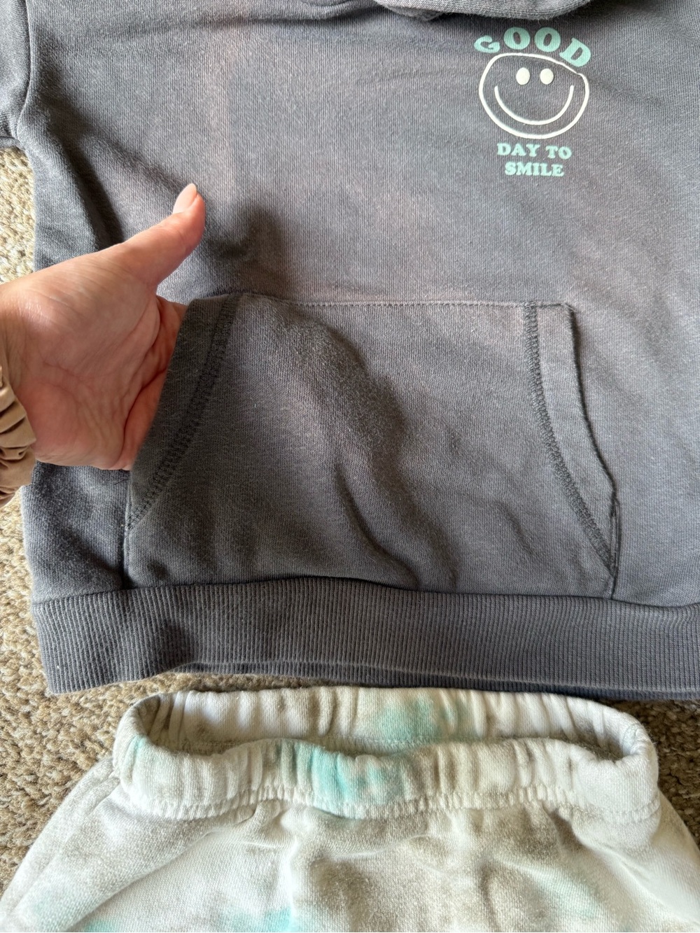 Kids Short Sleeve Hoodie Set (2t) - Picture 9 of 9
